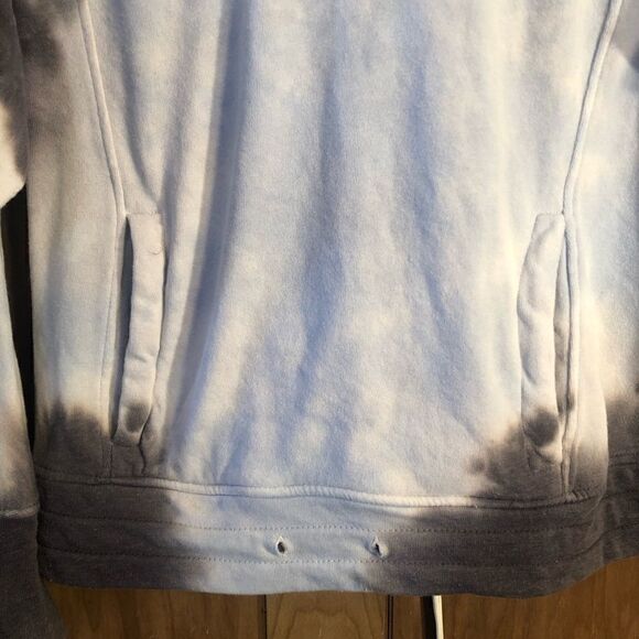 Seven 7 Gray& Blue tie dye thumbhole sweatshirt. Size large. - Picture 2 of 9